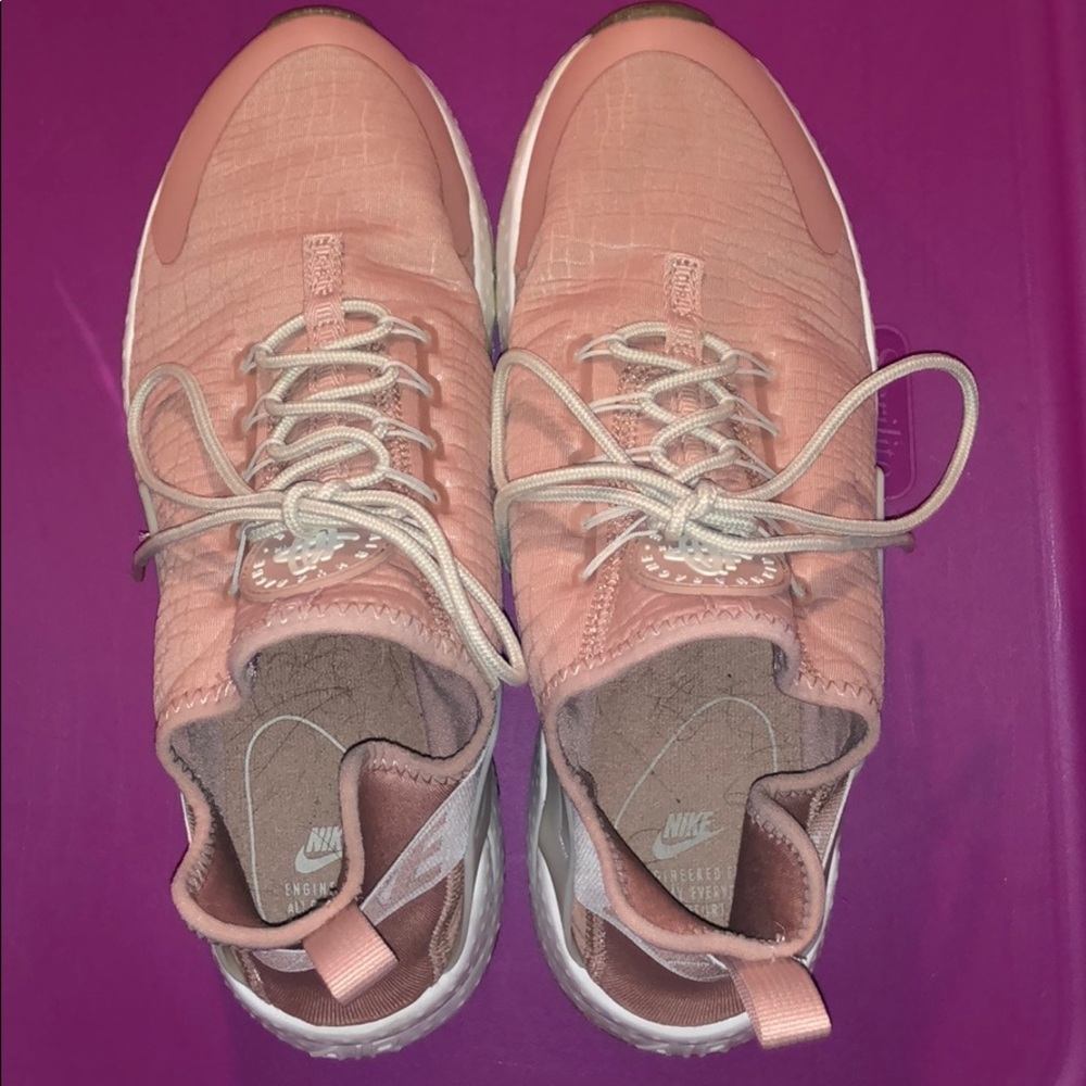 Nike hurache ultra